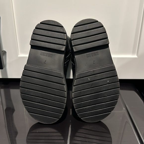 Baby Gap Toddler Booties - Picture 6 of 6